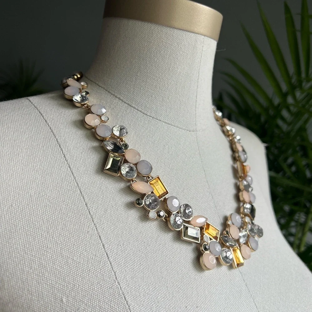 NWOT Macy's Brand Gold Tone Multi-Color Collar Necklace with Extender